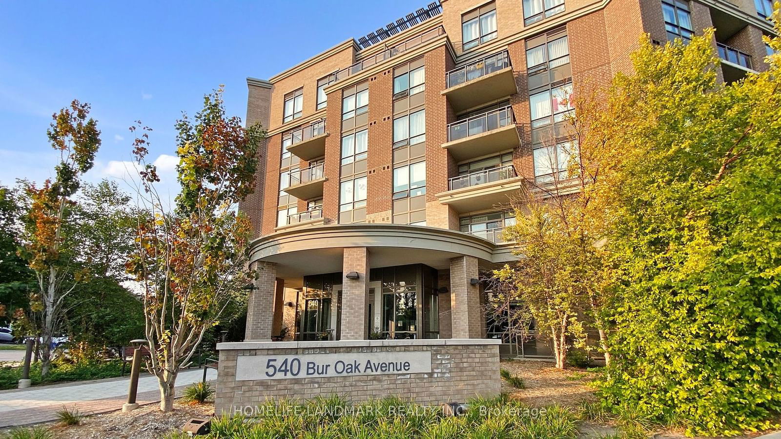 540 Bur Oak Ave, unit 340 for sale