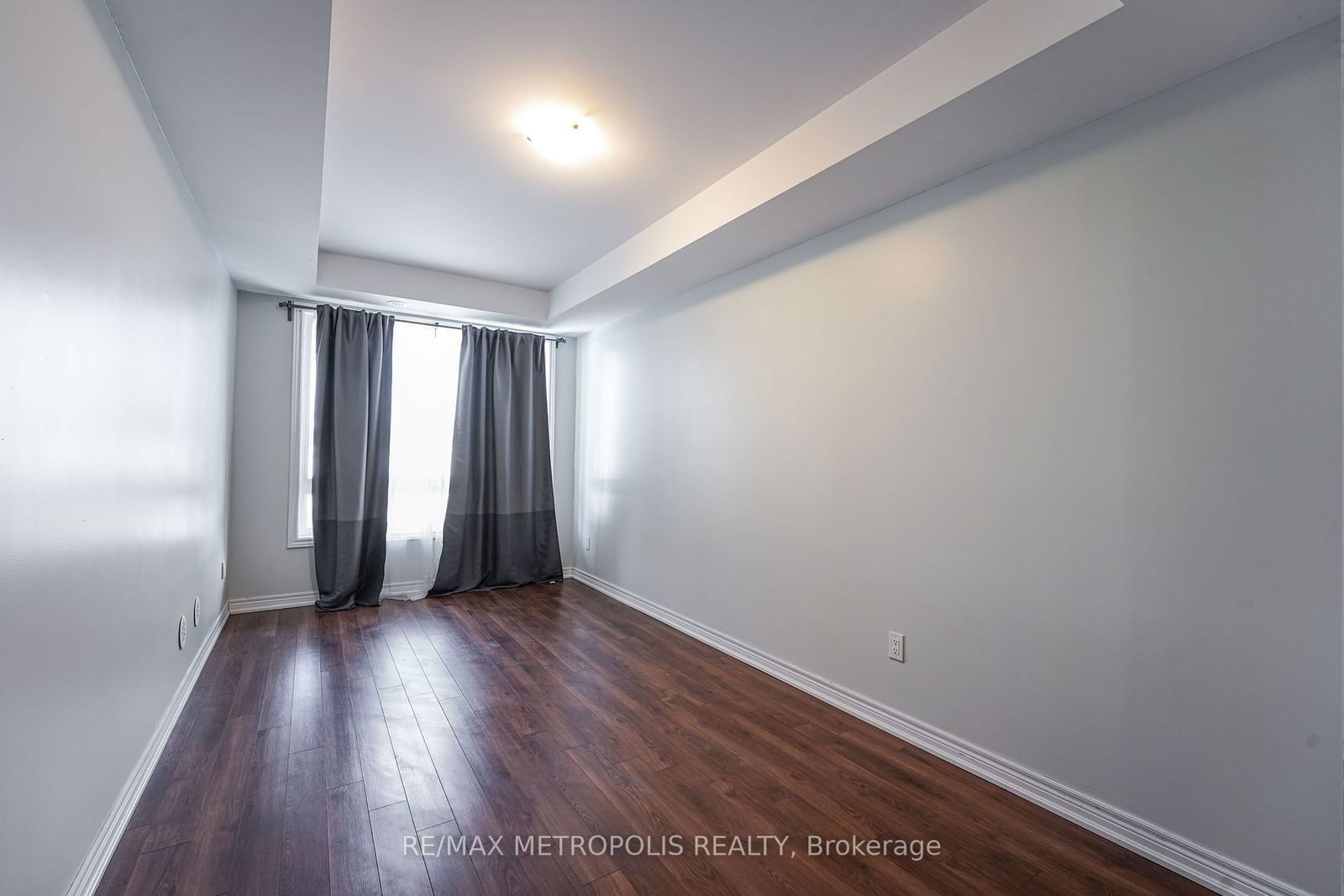 9621 Jane St, unit 6 for sale