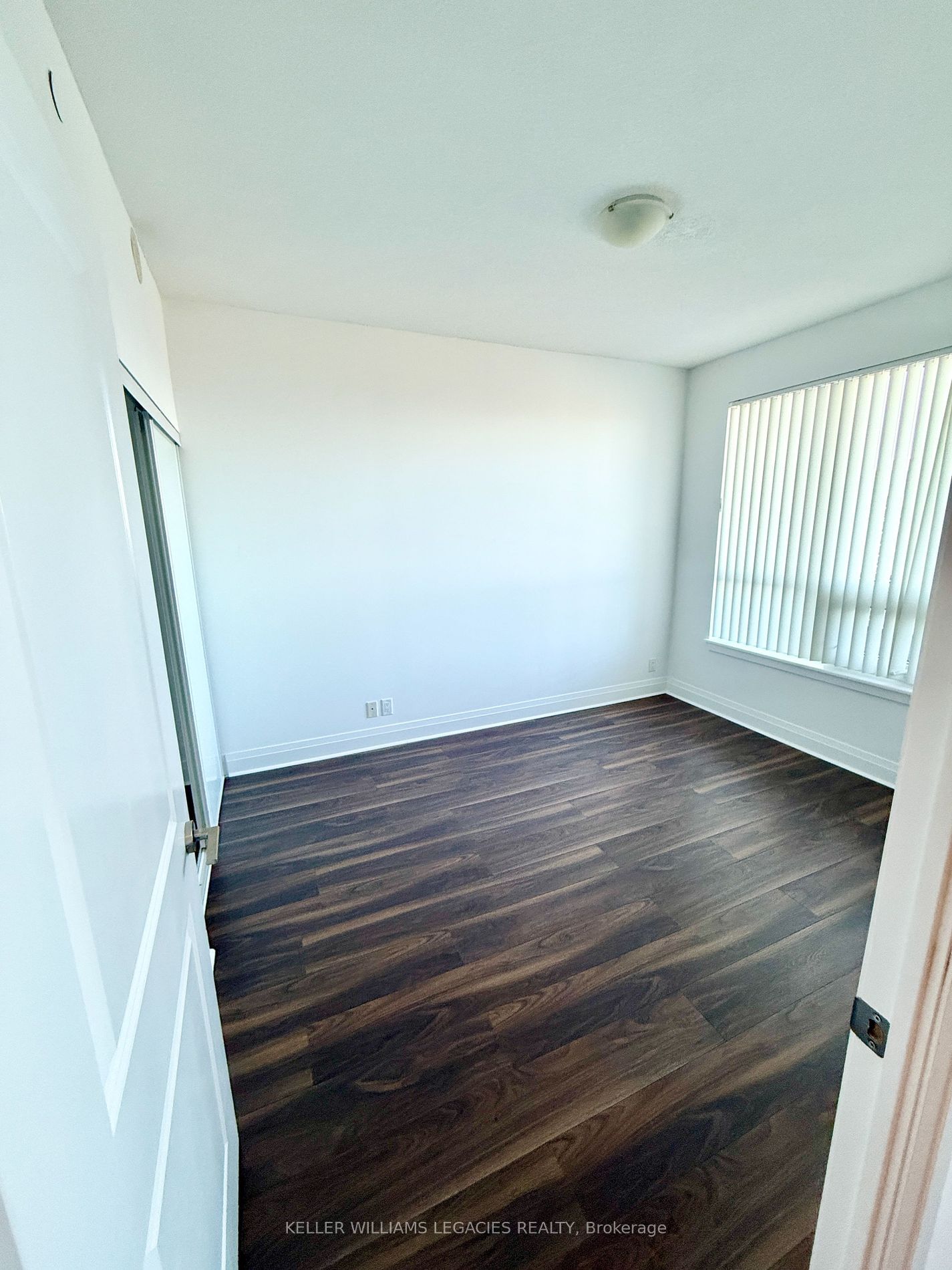 7890 Bathurst St, unit 1708 for rent