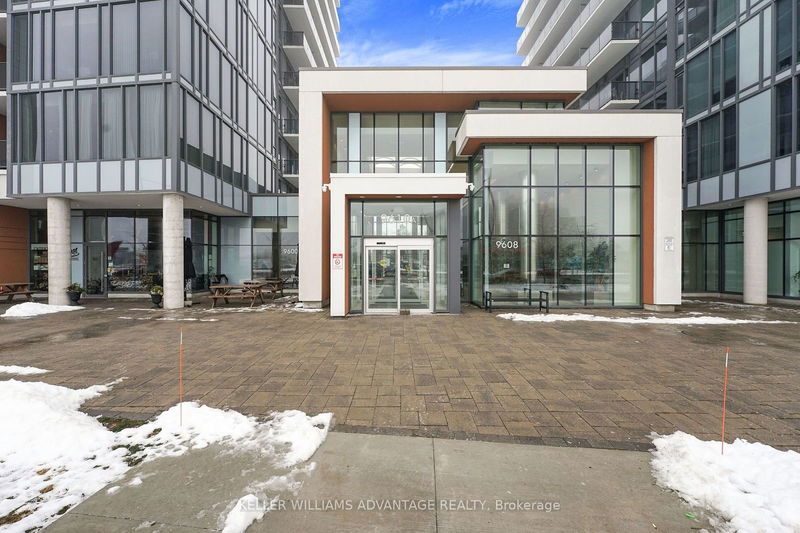 9600 Yonge St, unit 712B for sale