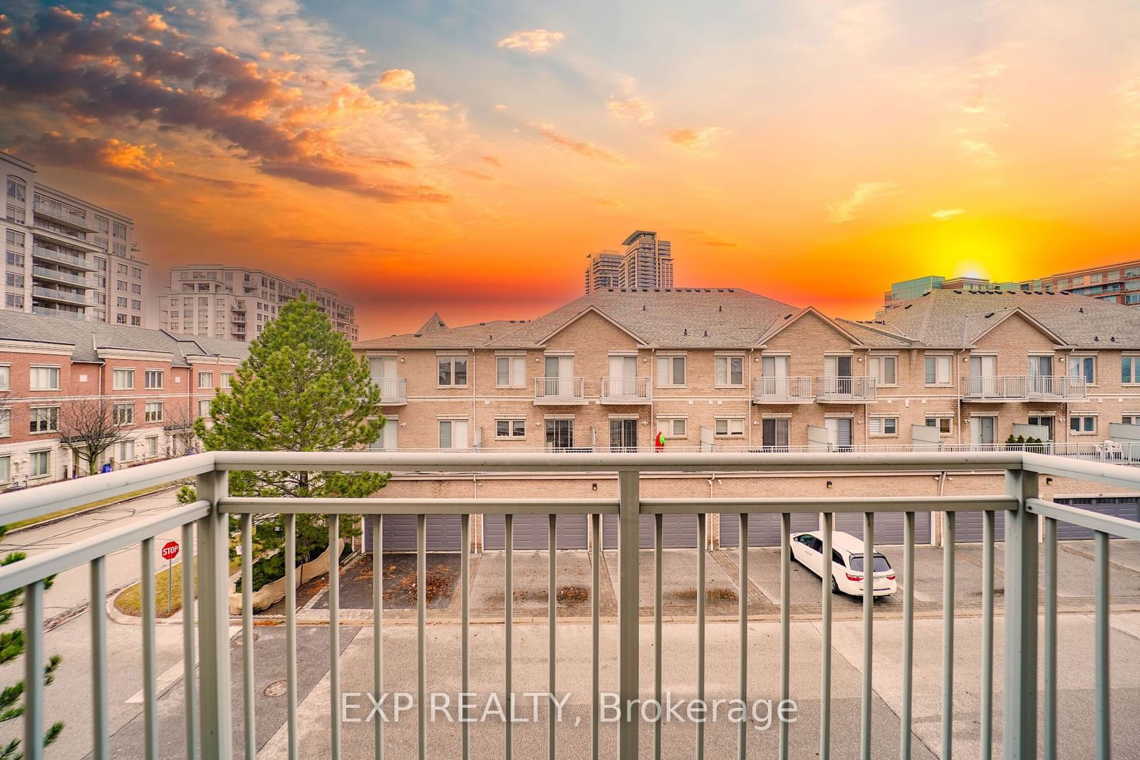 Townhouses at the Galleria, Markham, Toronto