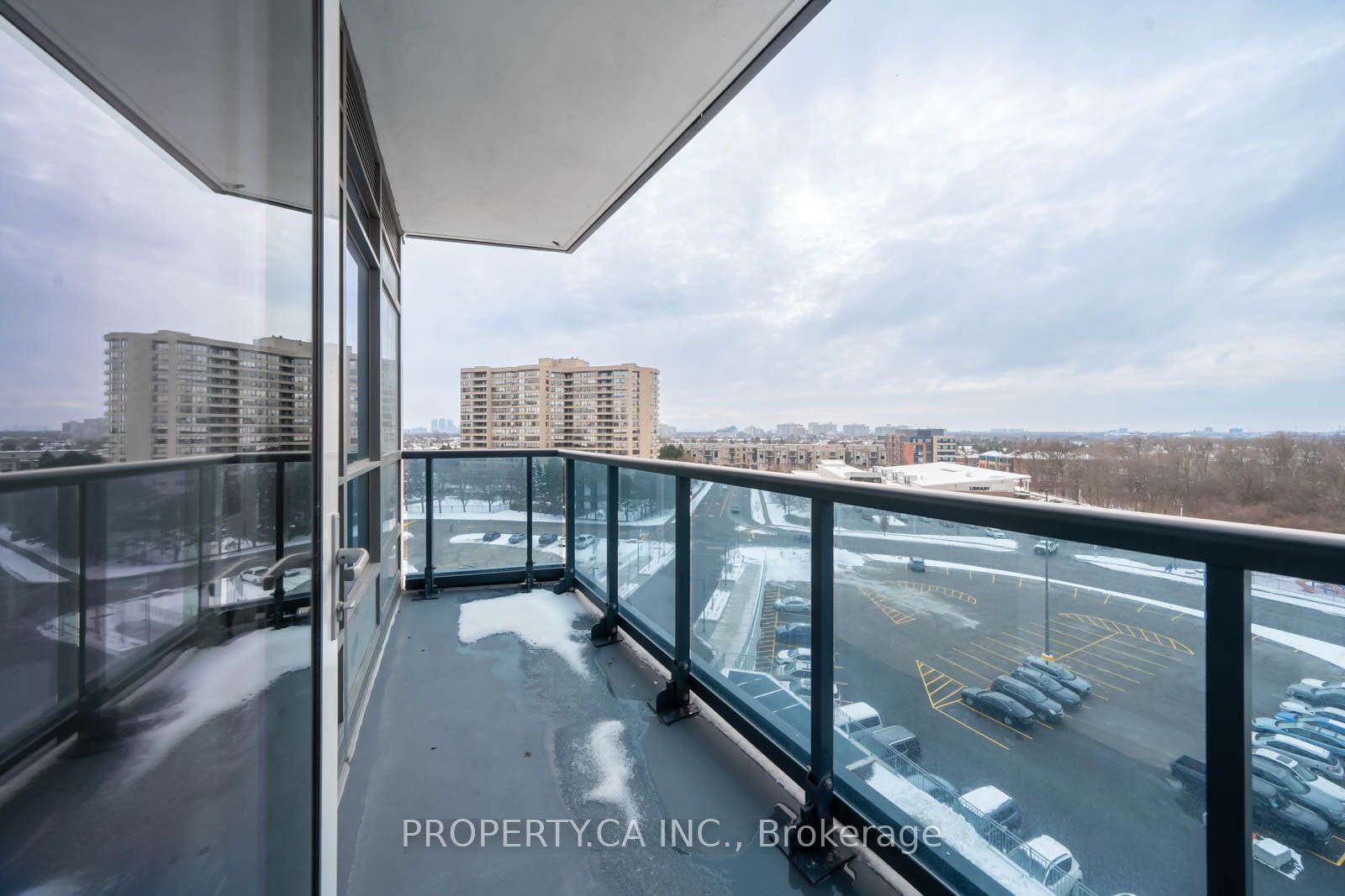 50 Upper Mall Way, unit 512 for rent