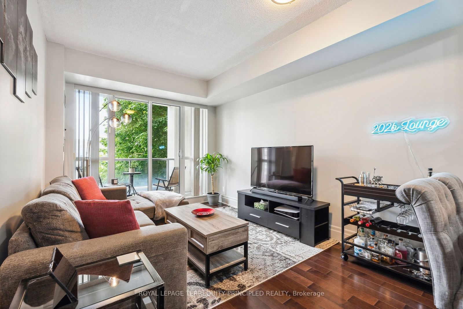 21 Upper Duke Cres, unit 202 for sale