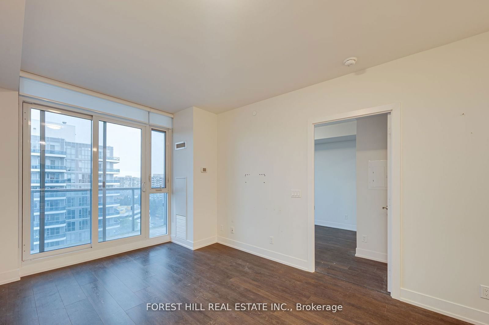 9471 Yonge St, unit 1614 for sale