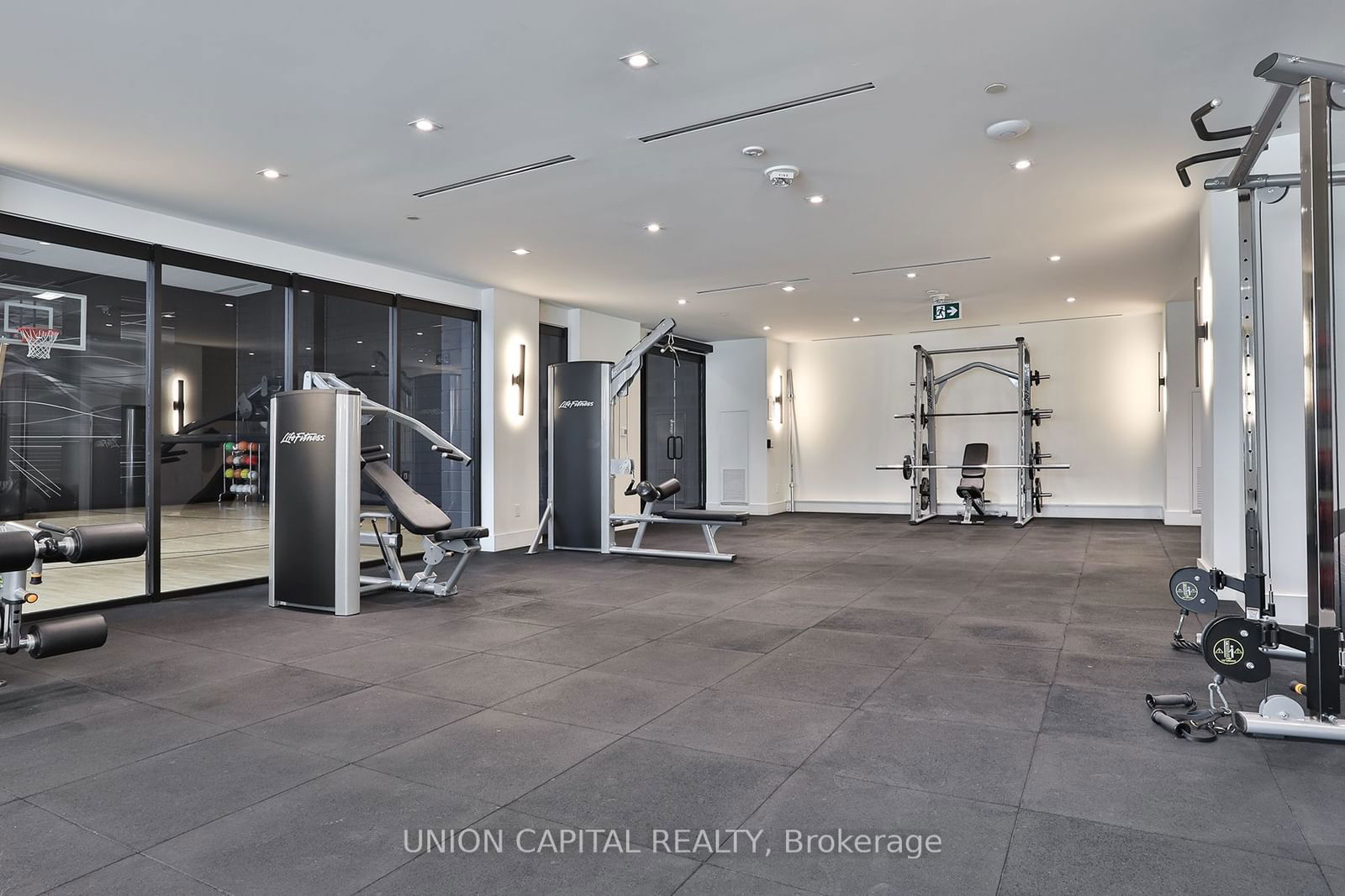 8868 Yonge St, unit 702E for sale