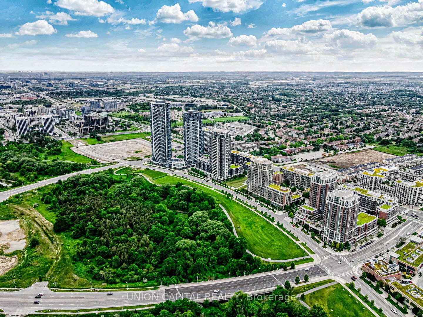 18 Uptown Dr, unit 701 for sale