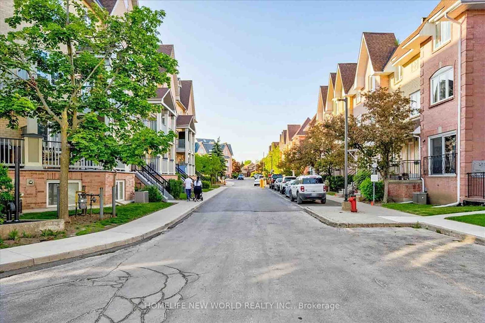 Wyldewyn Village Townhomes, Richmond Hill, Toronto