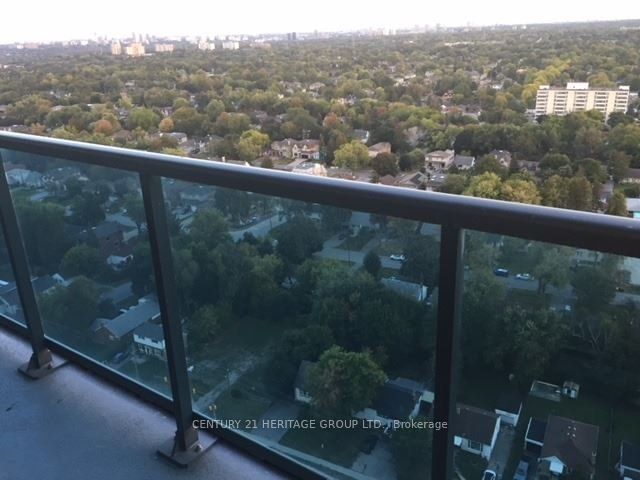 7165 Yonge St, unit Ph107 for rent