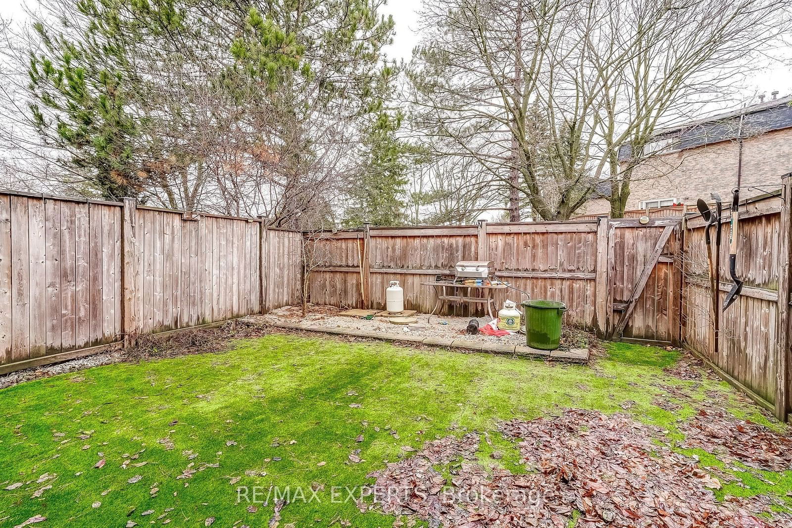 Poplar Crescent Townhomes, Aurora, Toronto