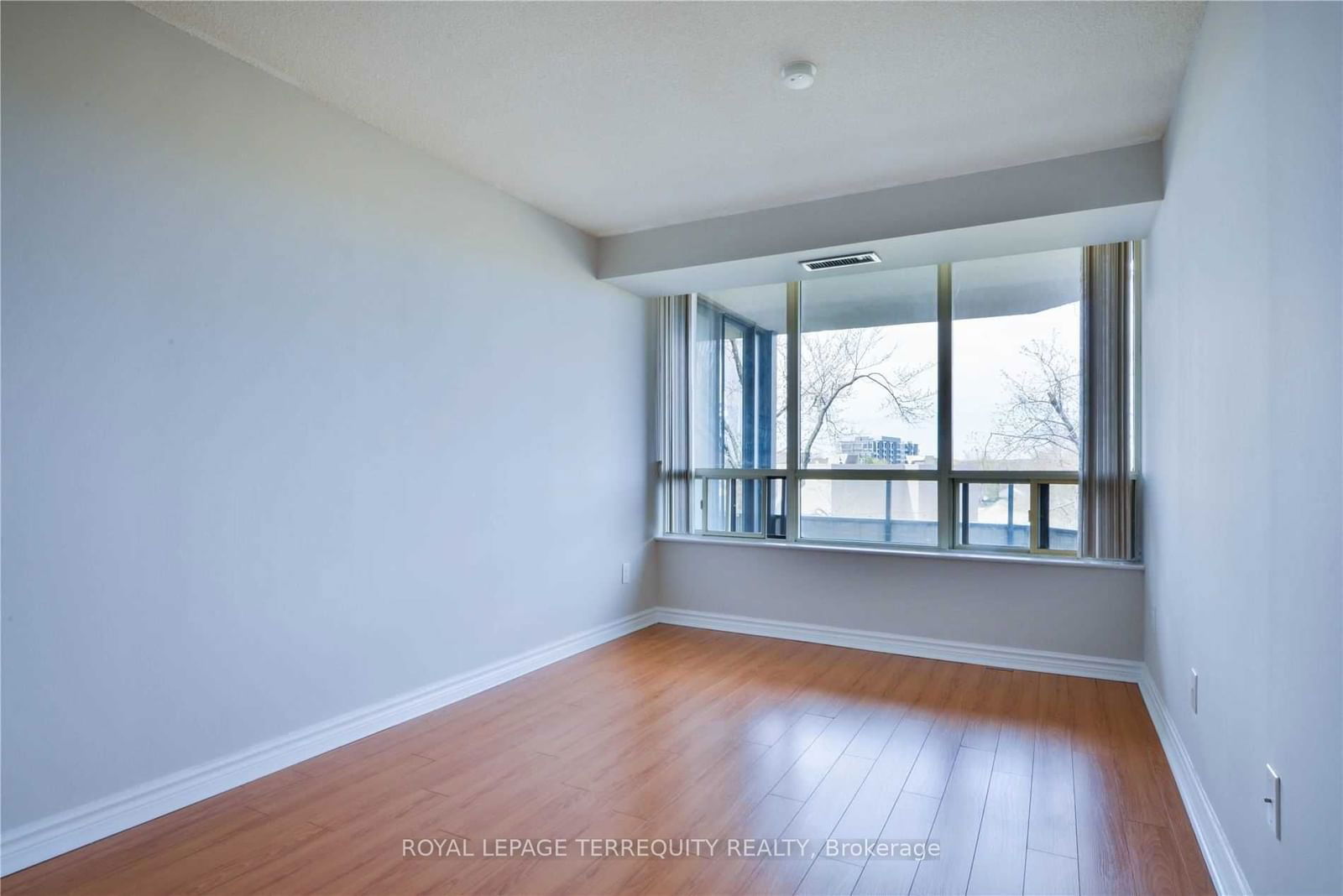 8501 Bayview Ave, unit 408 for sale