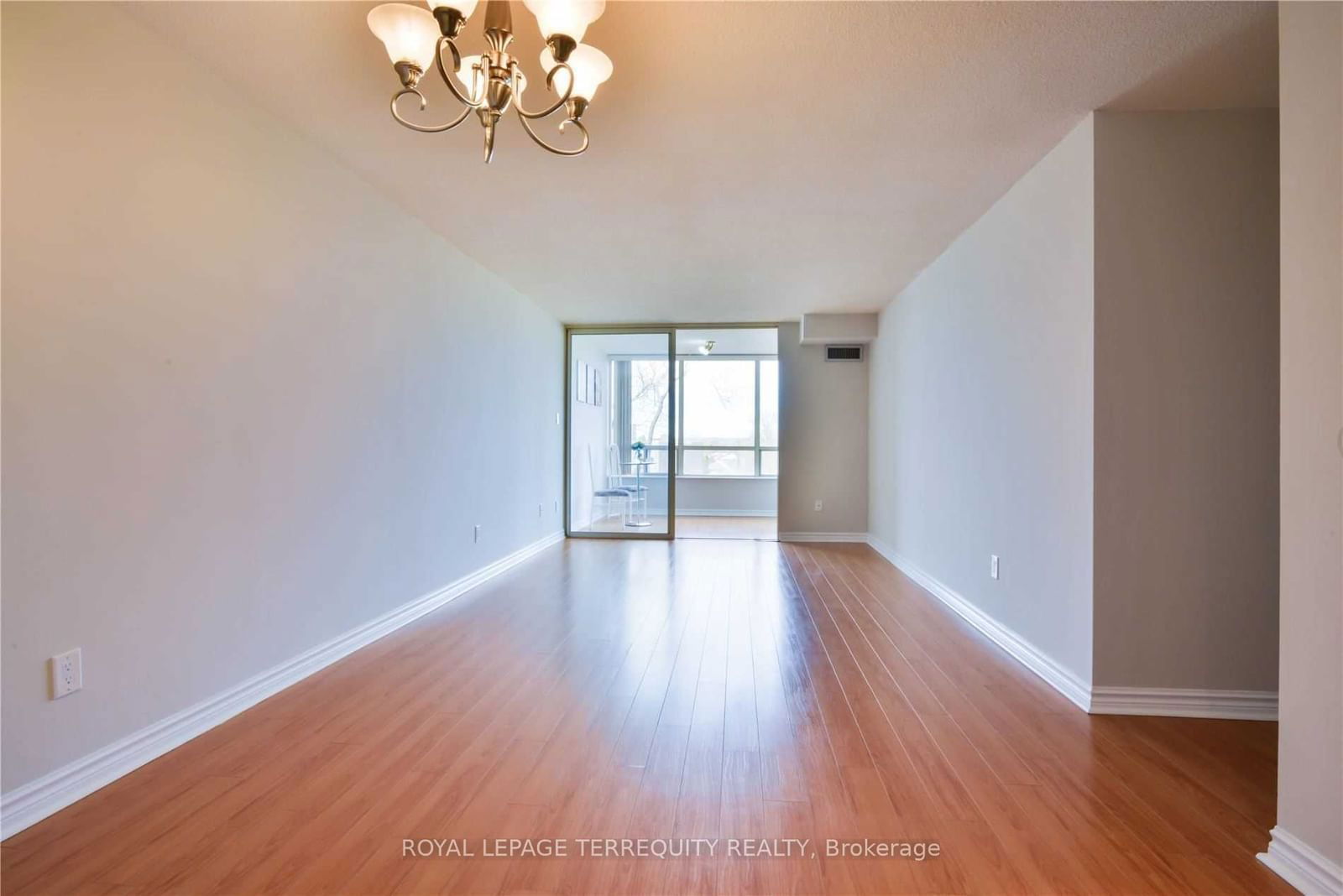 8501 Bayview Ave, unit 408 for sale