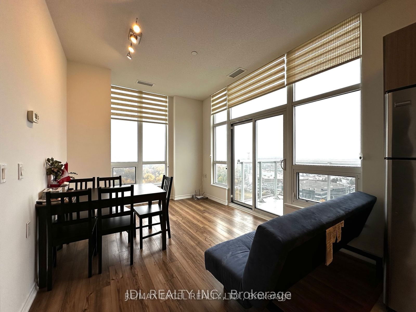 8323 Kennedy Rd, unit Ph22 for rent