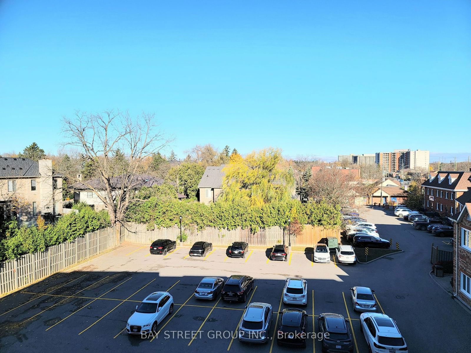 7608 Yonge St, unit 515 for rent