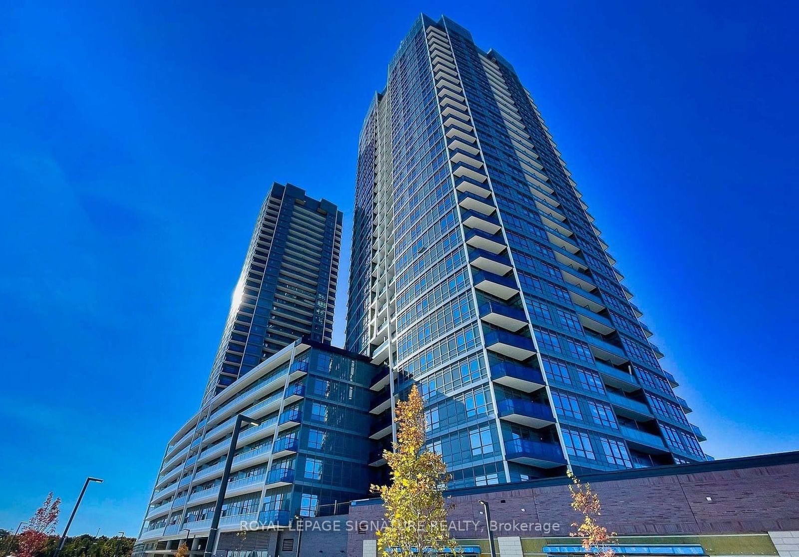 50 Upper Mall Way, unit 2705 for rent