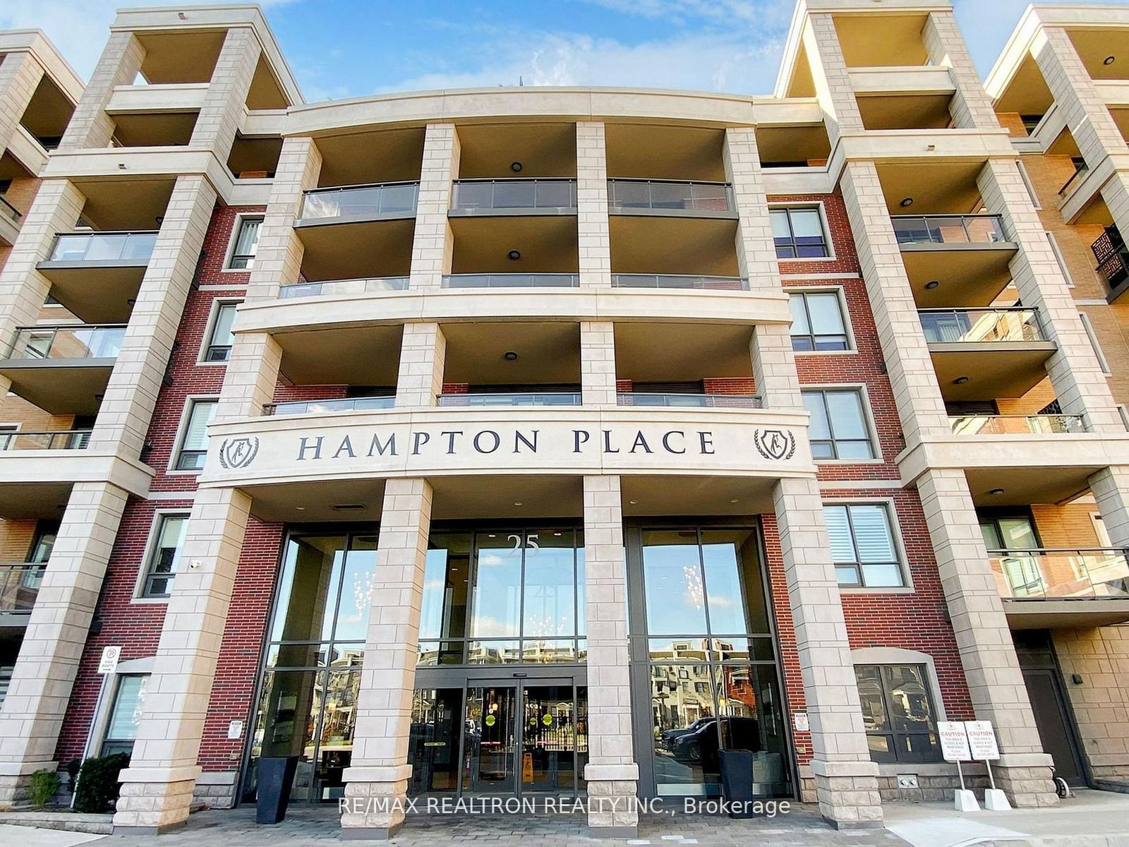 Hampton Place Condos, Whitchurch-Stouffville, Toronto