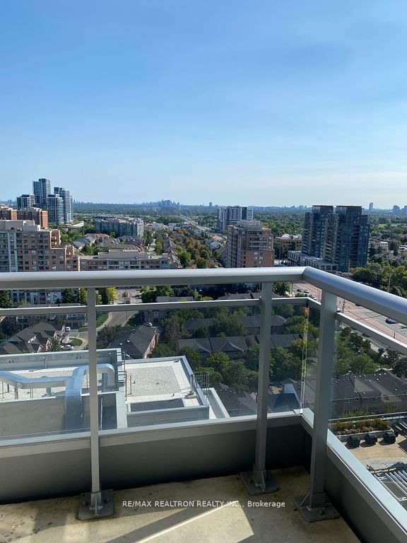 9205 Yonge St, unit 1808 for rent