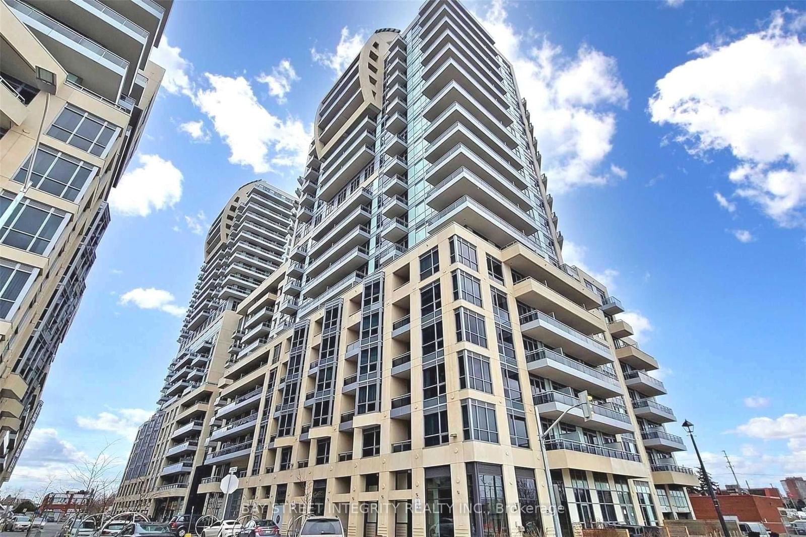 9205 Yonge St, unit 1801 for rent