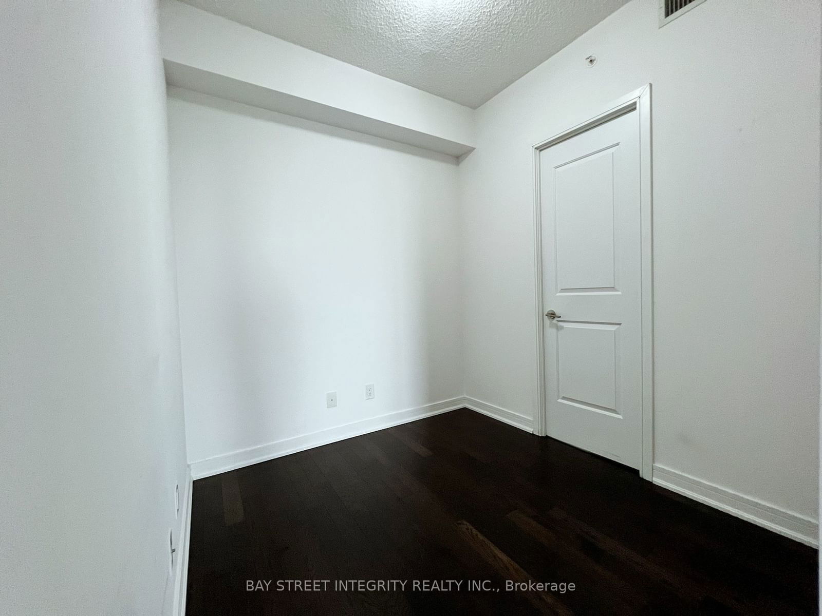 9205 Yonge St, unit 1801 for rent