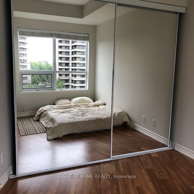 9225 Jane St, unit #508 for rent