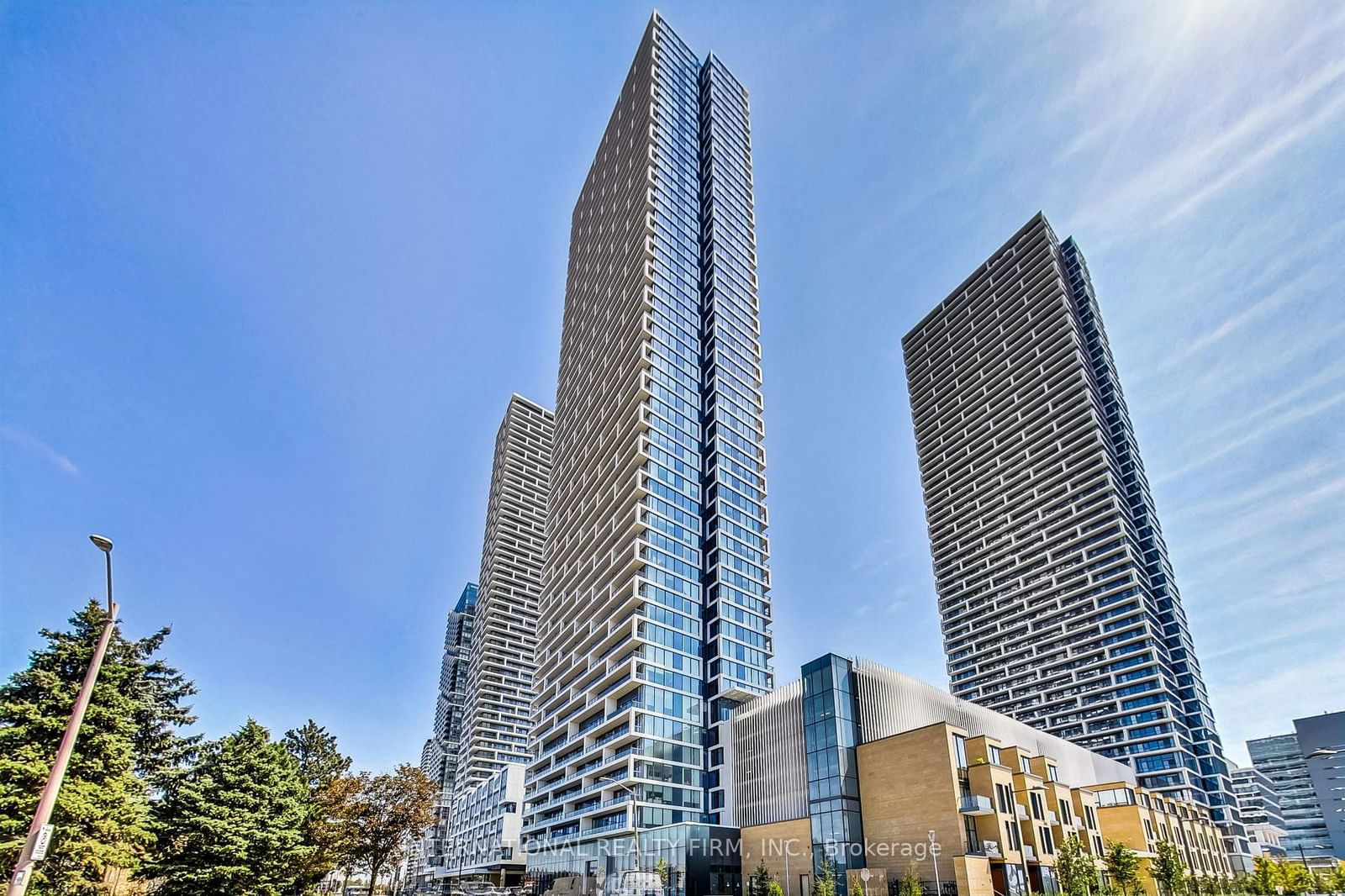 898 Portage Pkwy, unit 3703 for sale