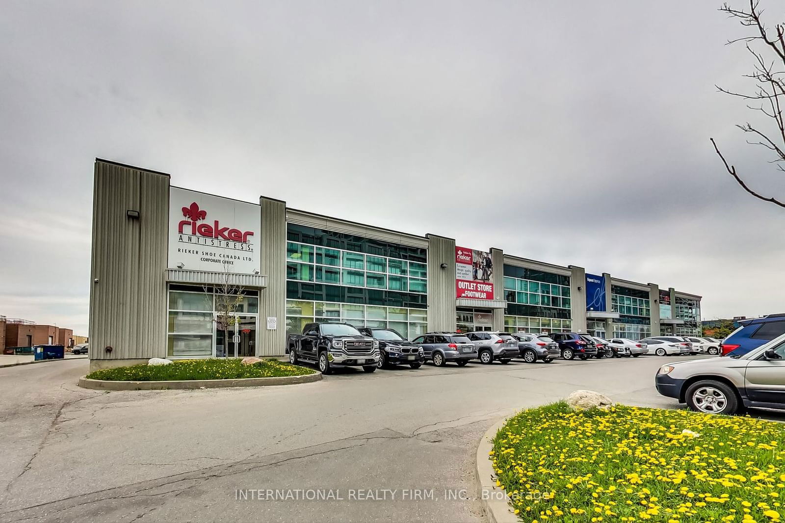 898 Portage Pkwy, unit 3703 for sale