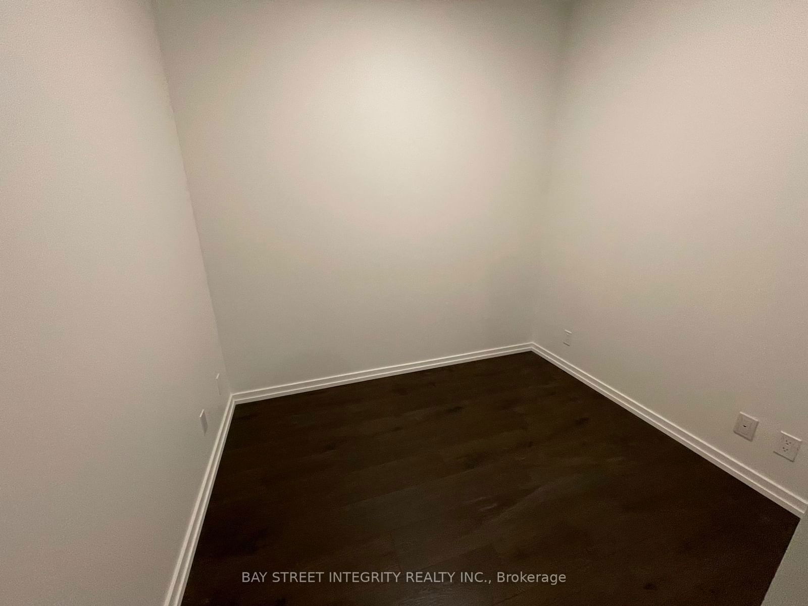 7890 Jane St, unit 5005 for rent