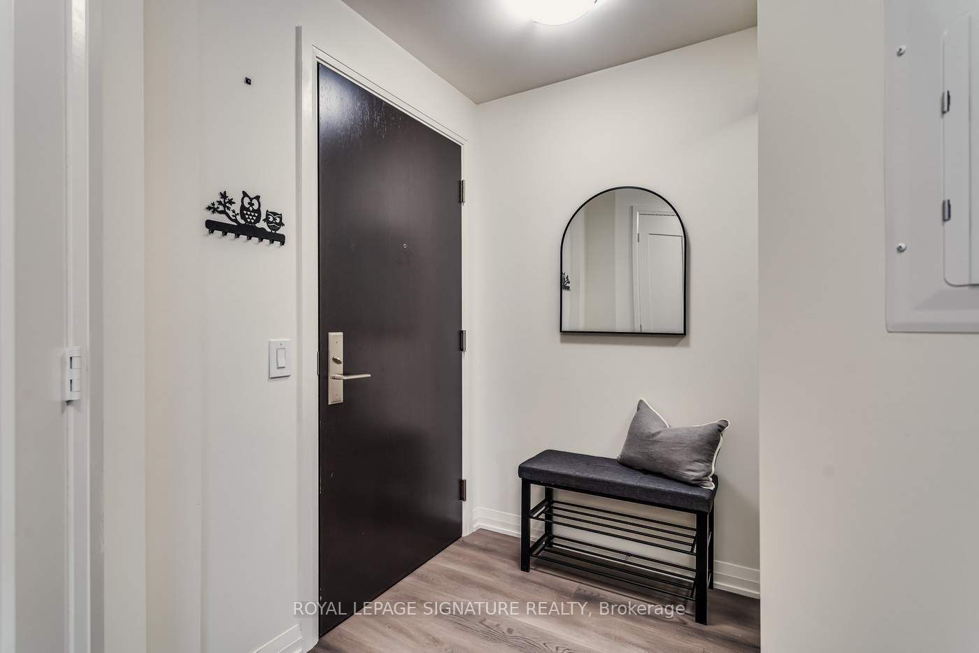 9000 Jane St, unit 2124 for sale