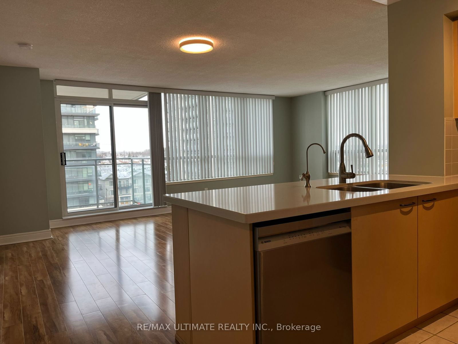 48 Suncrest Blvd, unit 818 for rent