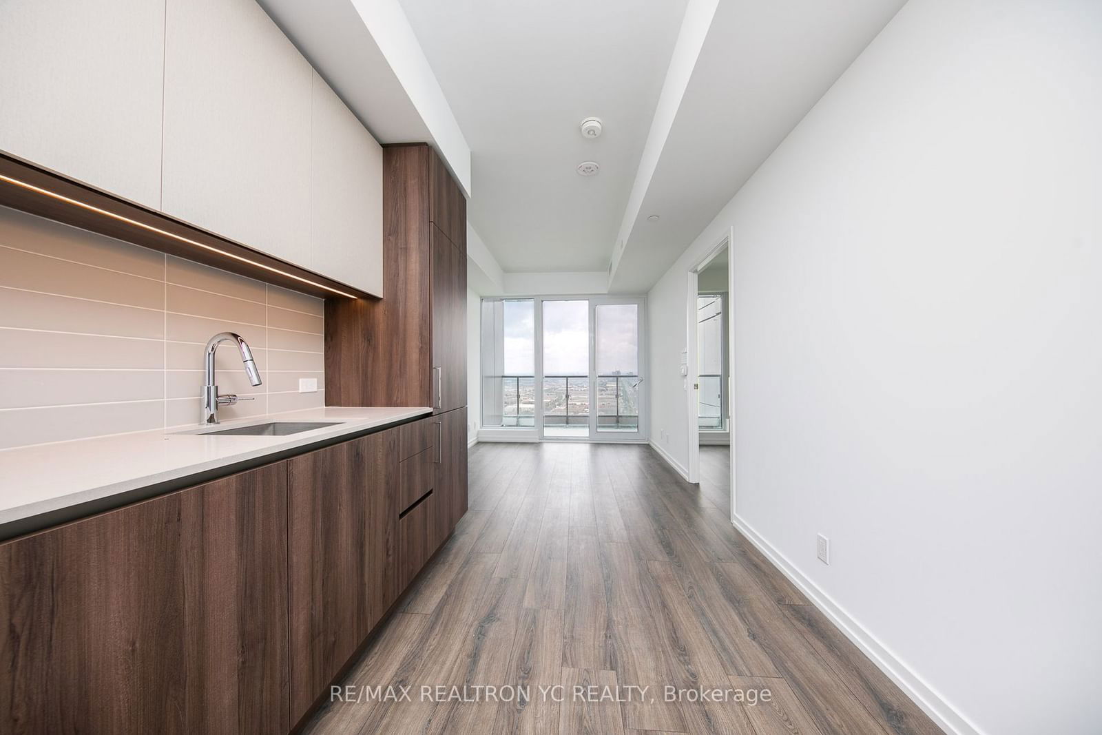 7890 Jane St, unit 3308 for rent