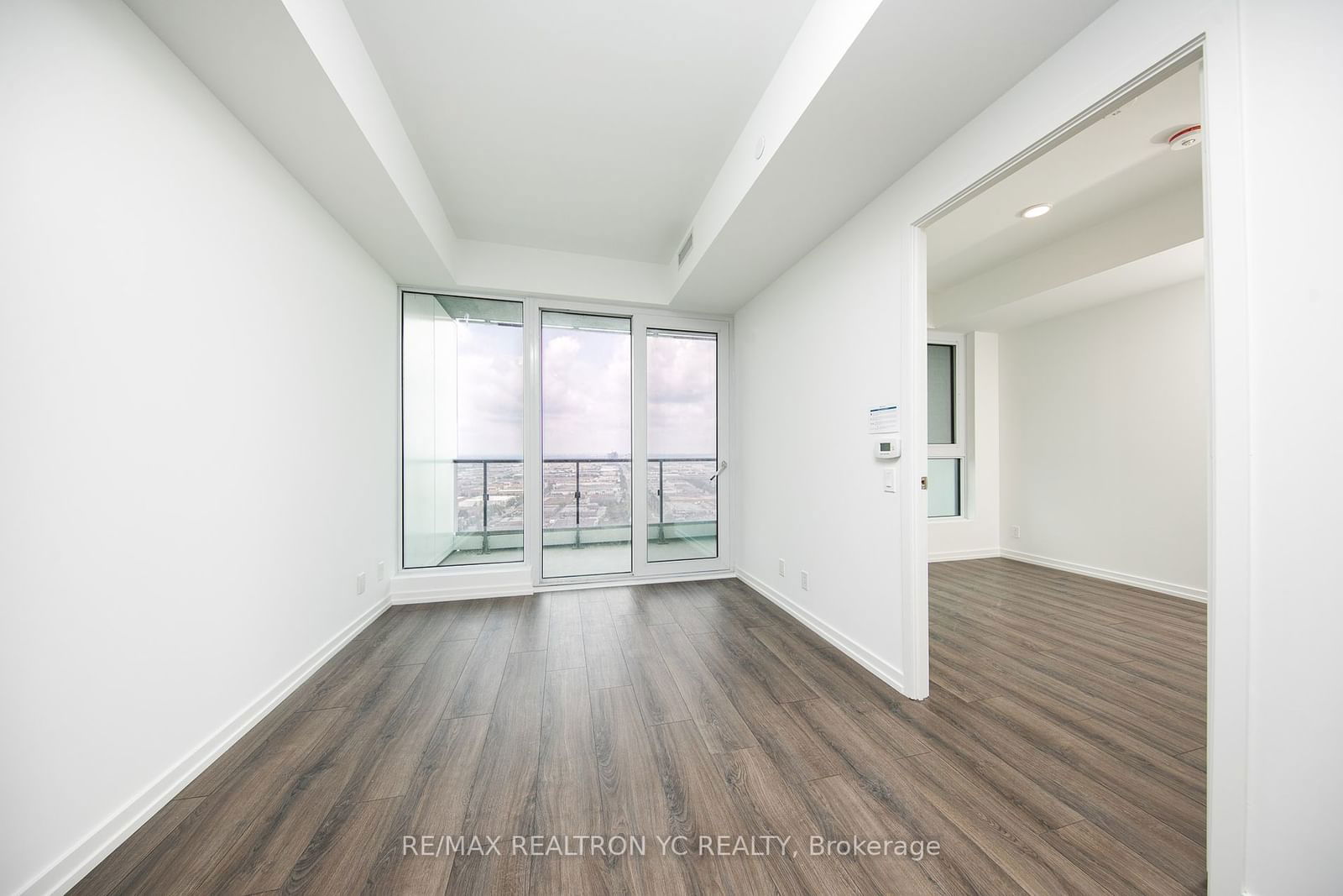 7890 Jane St, unit 3308 for rent