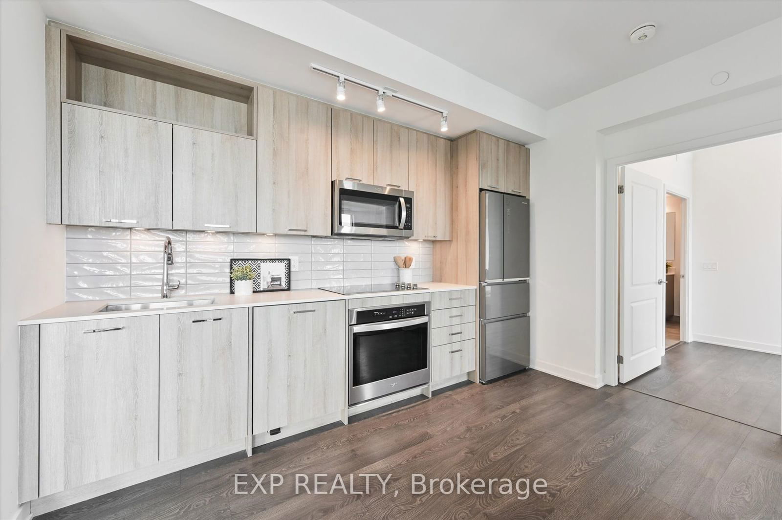 120 Eagle Rock Way, unit 1006 for sale