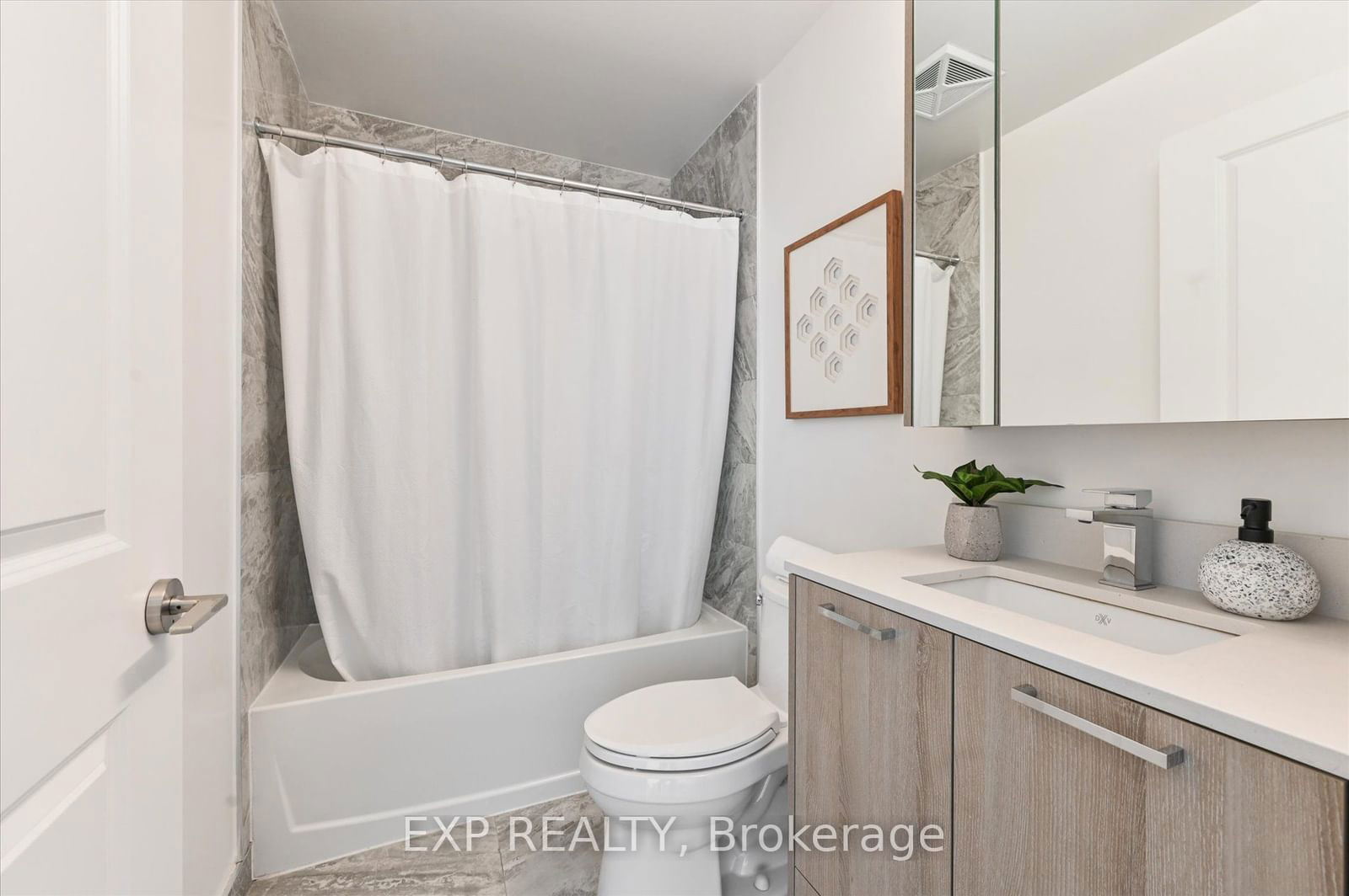 120 Eagle Rock Way, unit 1006 for sale