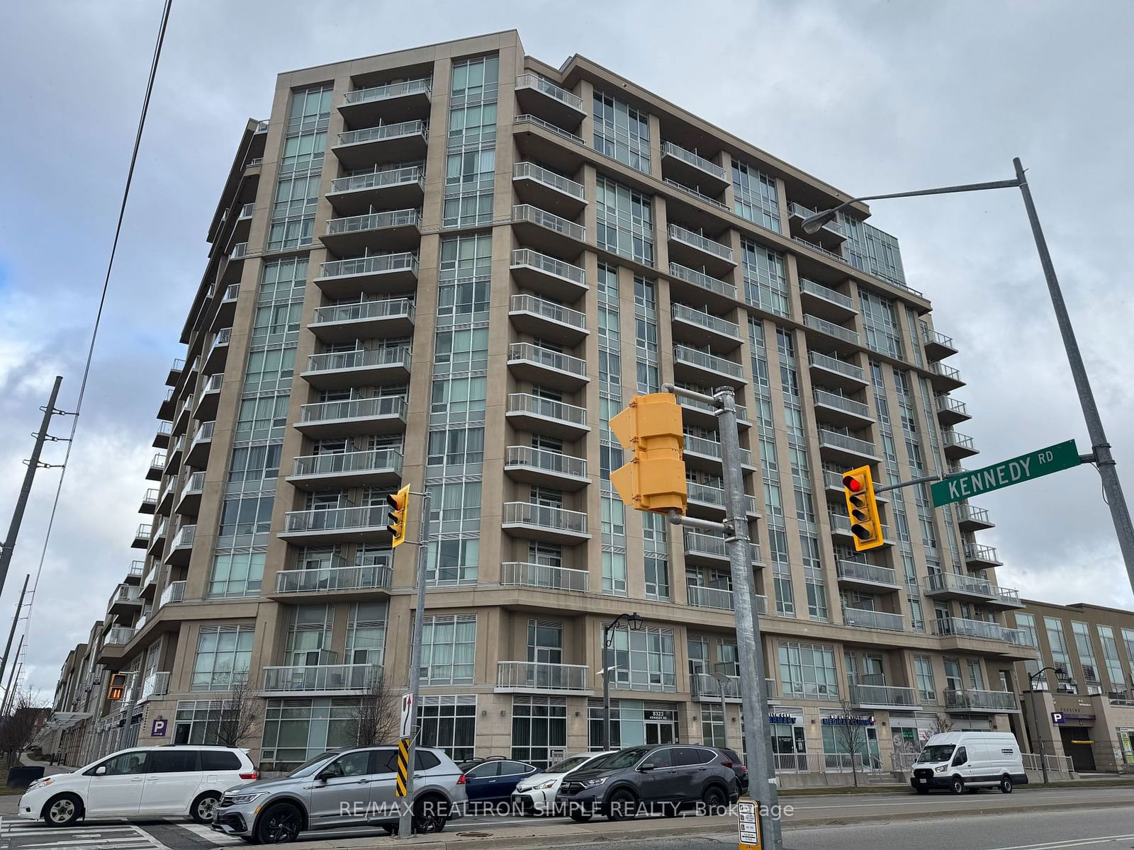 8323 Kennedy Rd, unit 211 for rent