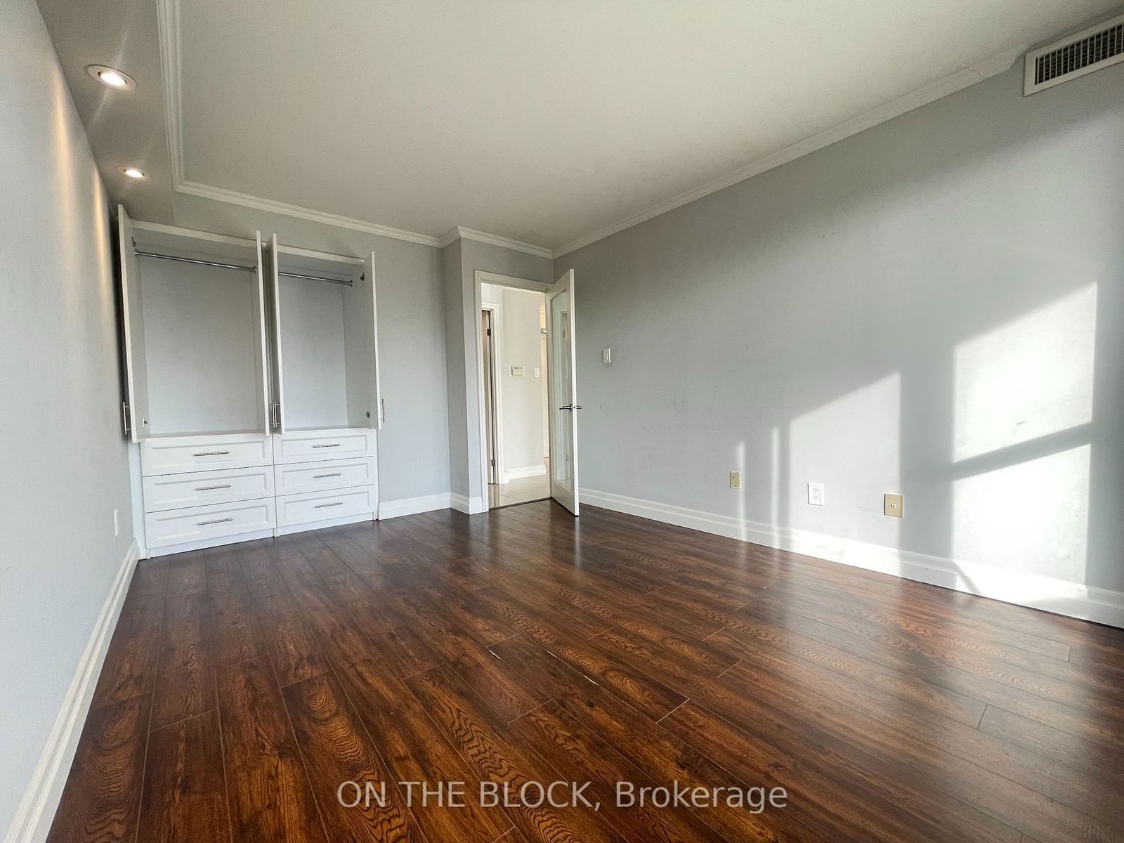 8501 Bayview Ave, unit 602 for rent