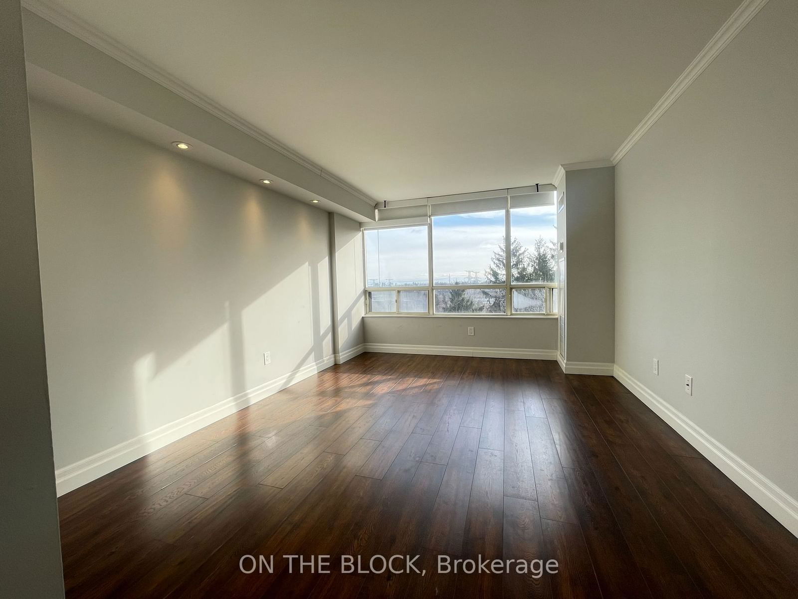 8501 Bayview Ave, unit 602 for rent