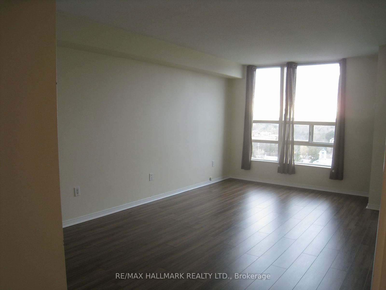 7825 Bayview Ave, unit 1117 for rent