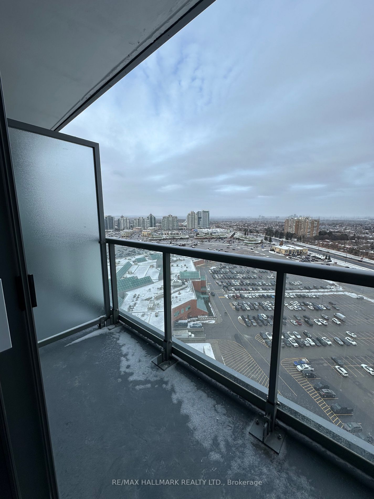 50 UPPER MALL Way, unit B-1910 for rent