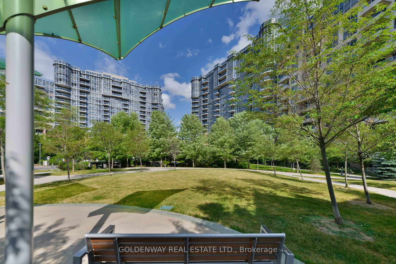 23 Cox Blvd, unit 572 for sale