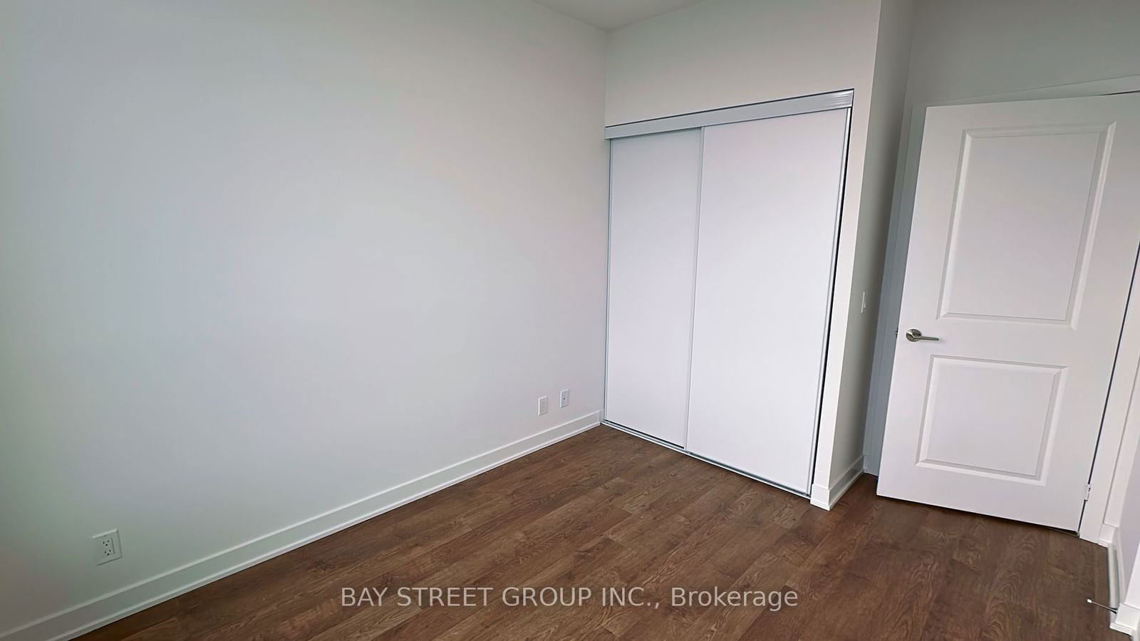 50 Upper Mall Way, unit B3001 for rent