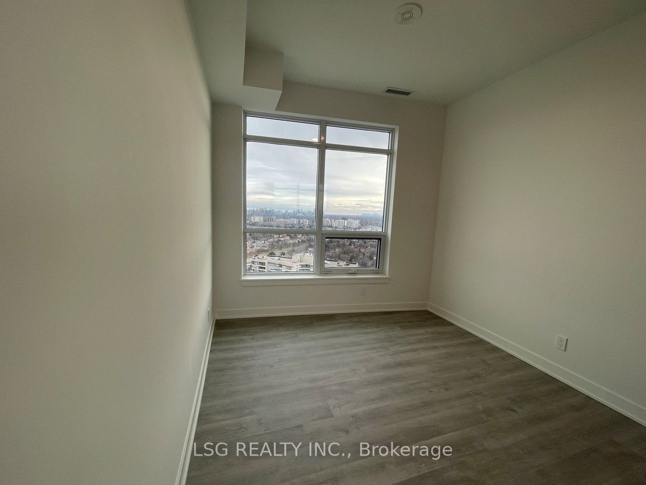 30 Upper Mall Way, unit A2602 for rent