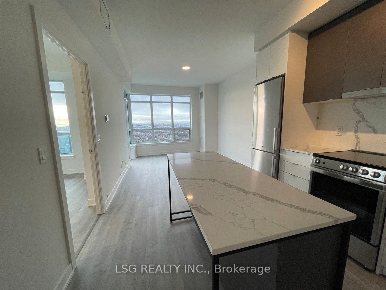 30 Upper Mall Way, unit A2602 for rent