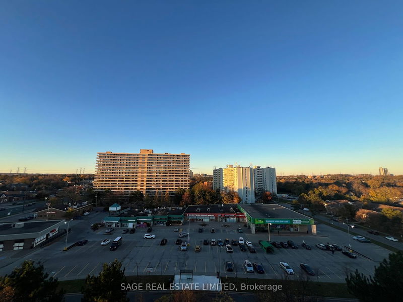 1 Royal Orchard Blvd, unit 1006 for sale