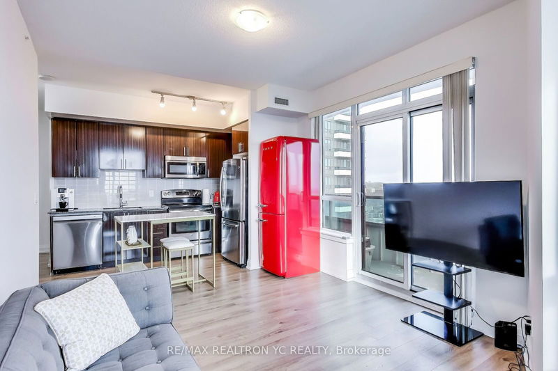 7161 Yonge St, unit 2031 for sale