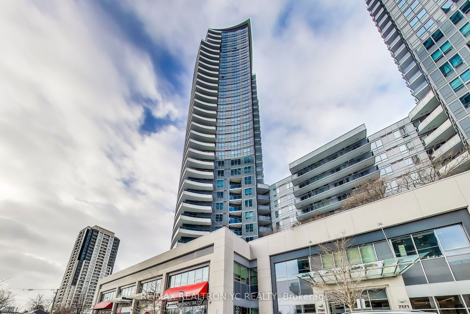 7161 Yonge St, unit 2031 for sale