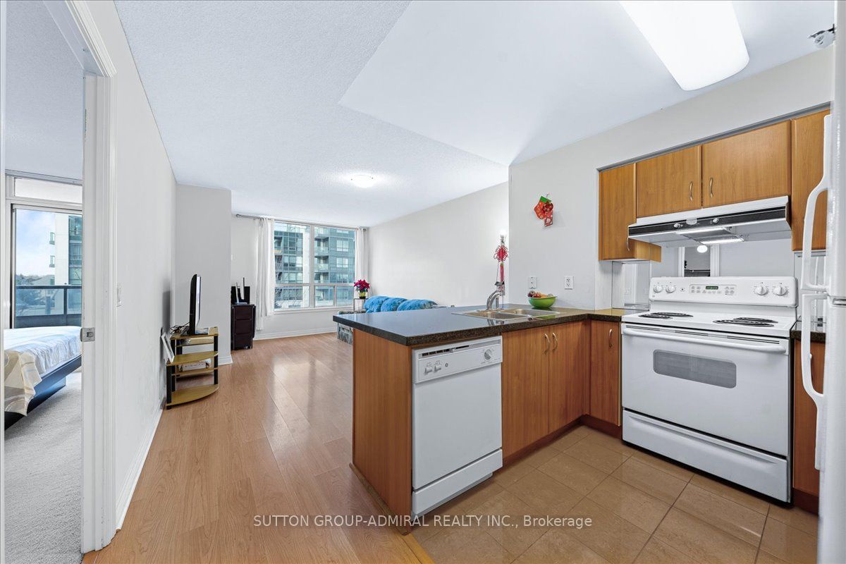 50 Disera Dr, unit 307 for sale