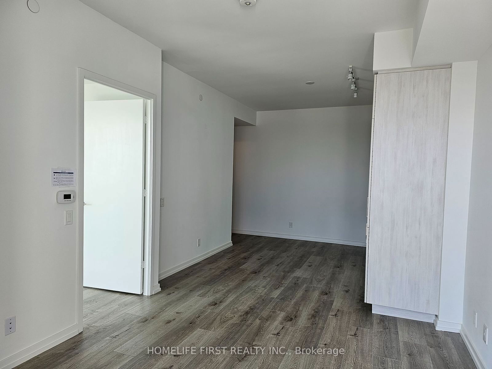 7890 jane St, unit 5011 for rent