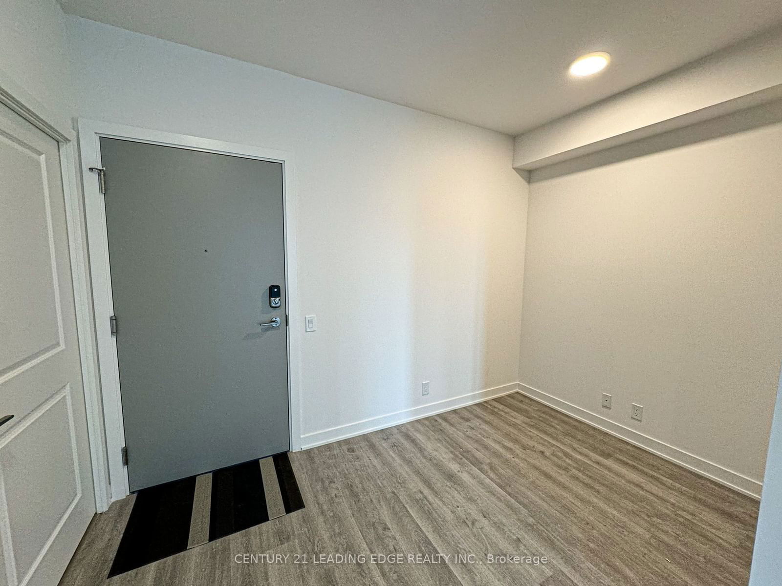 50 Upper Mall Way, unit B424 for rent