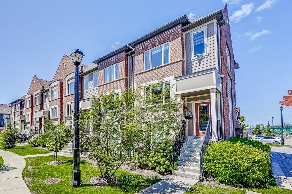 First Home Aurora Townhomes, Aurora, Toronto