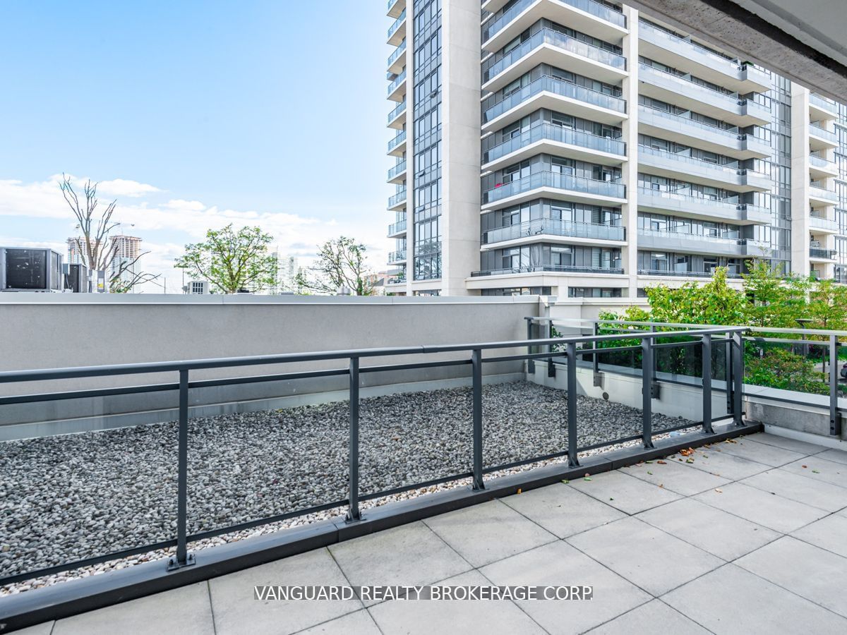 75 North Park Rd, unit 208 for sale