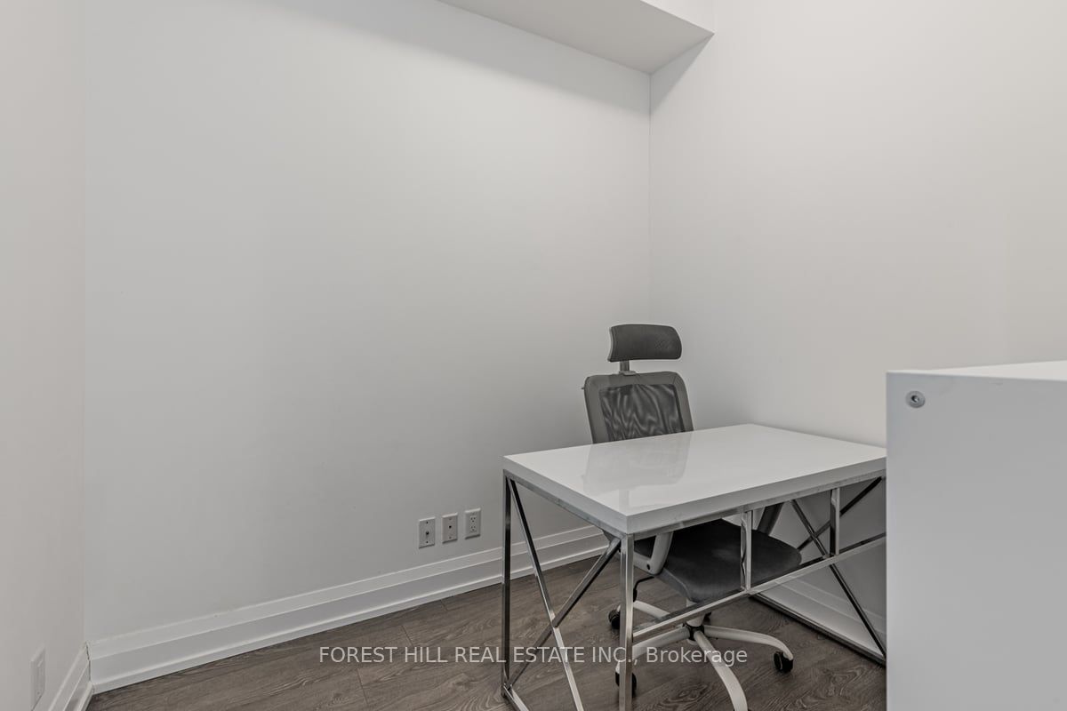 7900 Bathurst St, unit 614 for rent